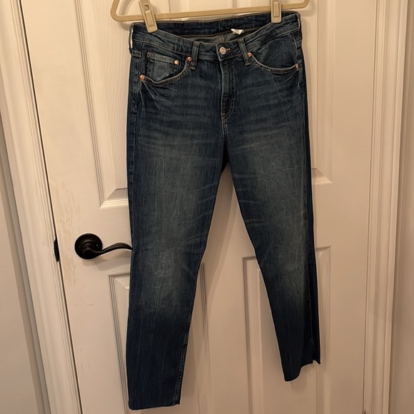 H&M Girlfriend Fit Denim Jeans - Picture 2 of 5